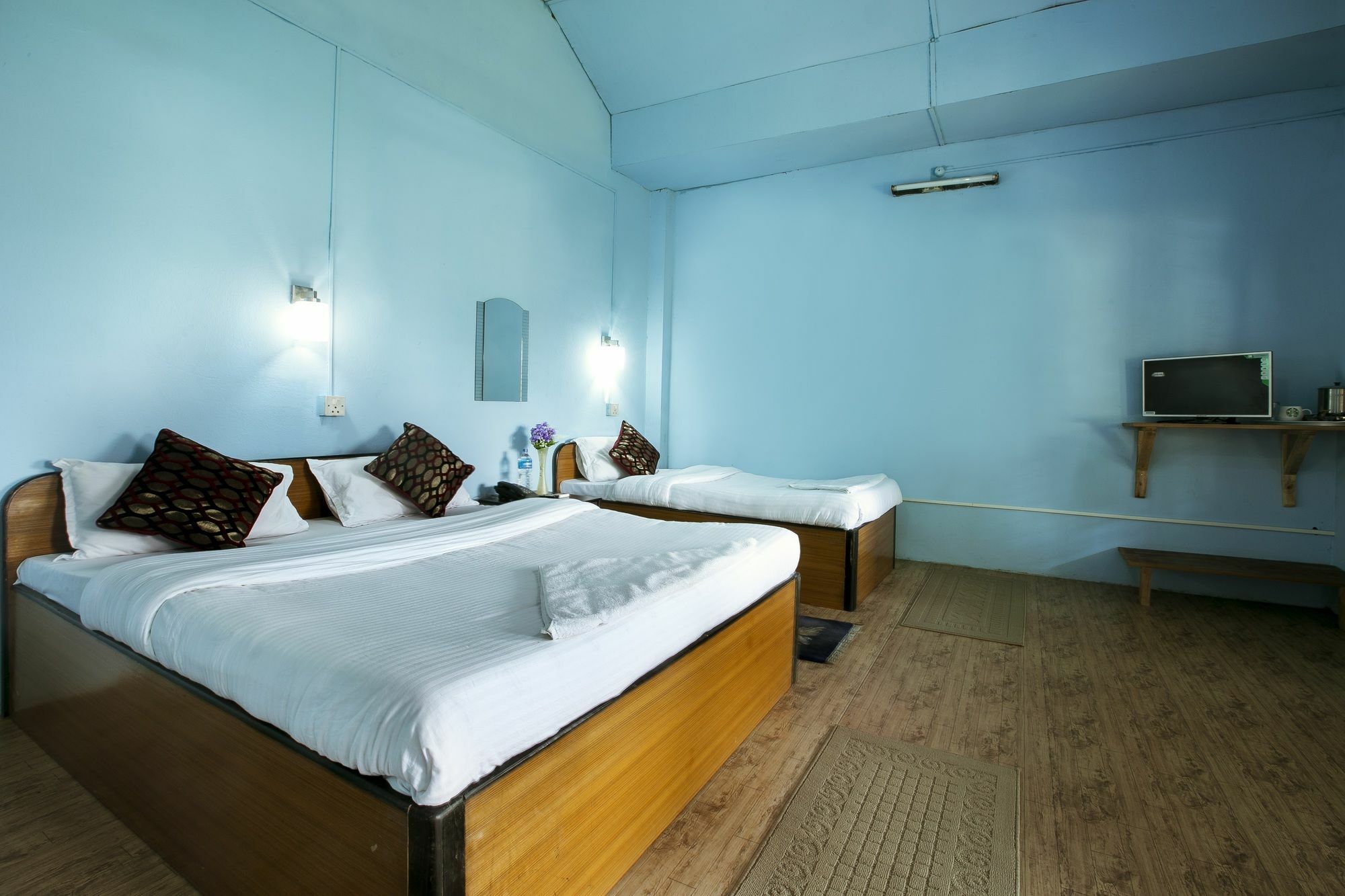 Sauraha Nana Hotel Экстерьер фото
